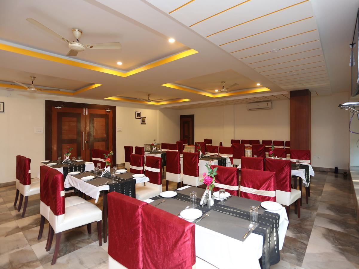 Oyo 2770 Hotel 7Saat Bhubaneswar Exterior photo