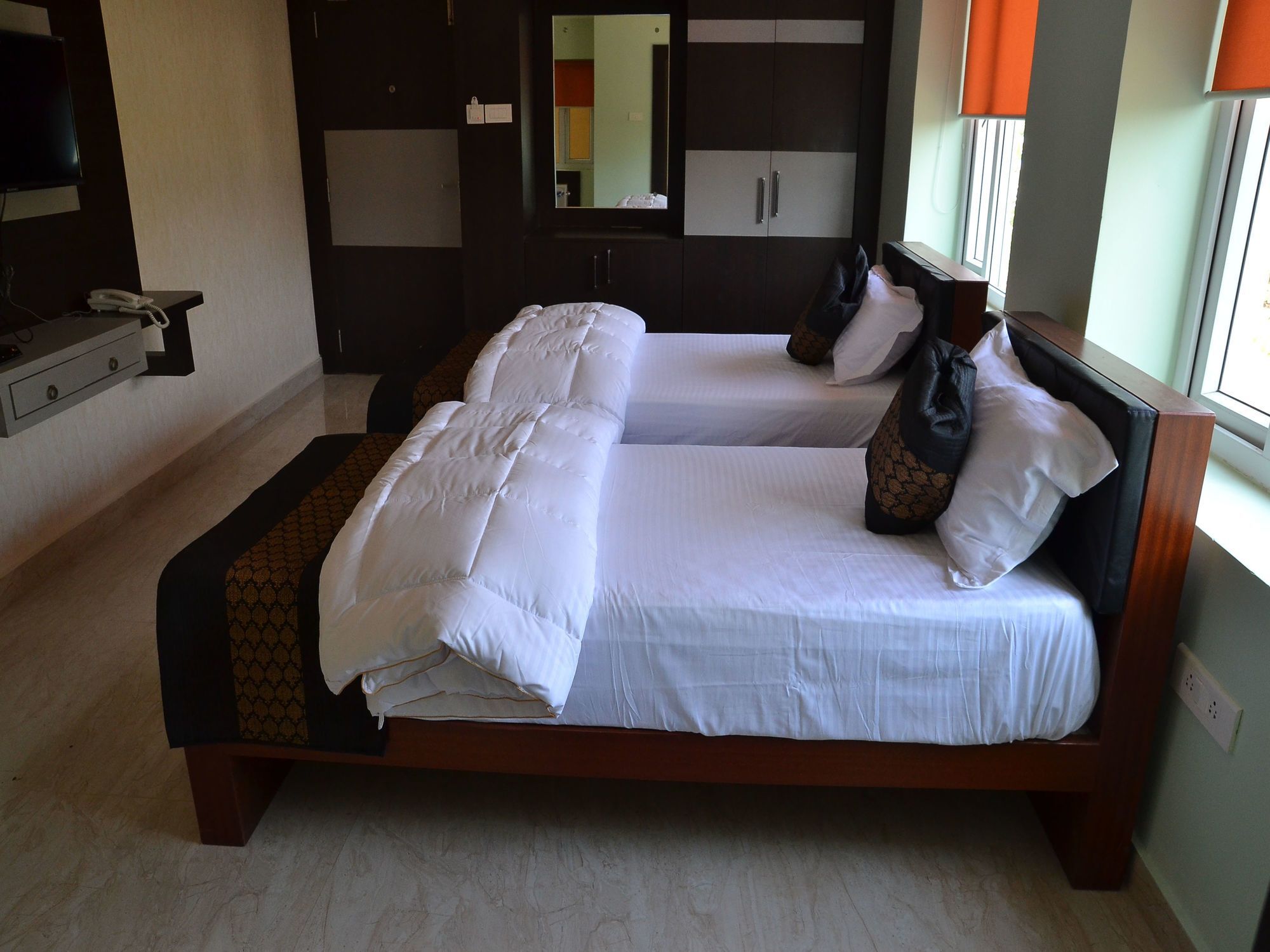 Oyo 2770 Hotel 7Saat Bhubaneswar Exterior photo